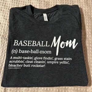 Baseball Mom Graphic T-Shirt BN sz small